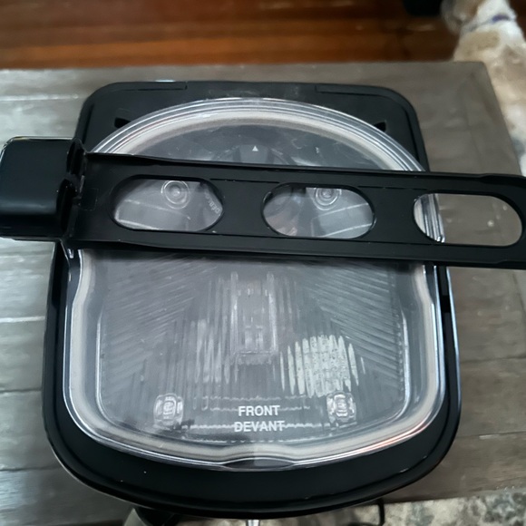 Cuisinart Coffee Maker DGB-900BC Grind and Brew 12 Cups Chrome - Picture 5 of 7